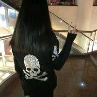 背着的男生头像图片_WWW.WHOISQQ.COM