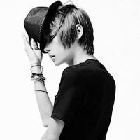 带着帽子的头像图片男生_WWW.WHOISQQ.COM