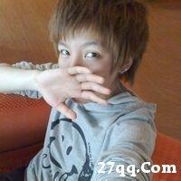qq头像图片男生傻傻的_WWW.WHOISQQ.COM
