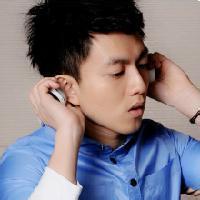 qq头像图片男生林宥嘉_WWW.WHOISQQ.COM