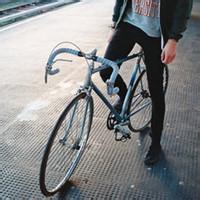 男生单车头像图片_WWW.WHOISQQ.COM