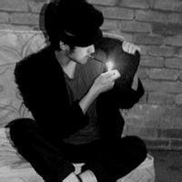 酷点的男生头像图片_WWW.WHOISQQ.COM