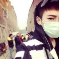 qq头像图片戴口罩冷酷男生_WWW.WHOISQQ.COM