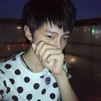 阳光乐观男生头像图片_WWW.WHOISQQ.COM