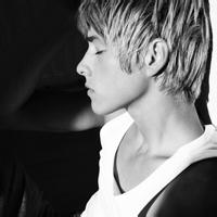 欢喜男生头像图片_WWW.WHOISQQ.COM