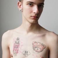2014带纹身的男生头像图片_WWW.WHOISQQ.COM