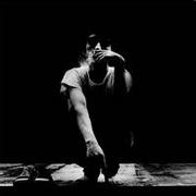光头纹身男生头像图片_WWW.WHOISQQ.COM