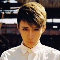 男生头像图片成熟阳光大神_WWW.WHOISQQ.COM