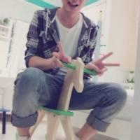 男生摸裤裆头像图片_WWW.WHOISQQ.COM