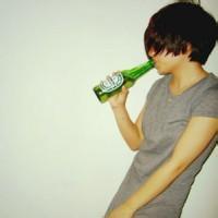qq男生啤酒酒头像图片_WWW.WHOISQQ.COM