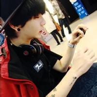 qq伤感头像图片乐园男生_WWW.WHOISQQ.COM