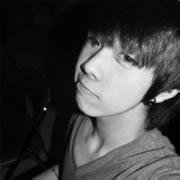 男生背面qq灰色头像图片_WWW.WHOISQQ.COM