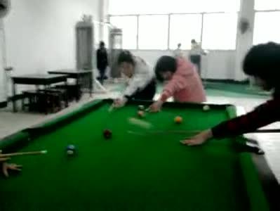 qq头像图片男生霸气下身_WWW.WHOISQQ.COM