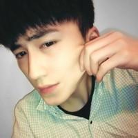 qq小孩男生卖萌头像图片_WWW.WHOISQQ.COM