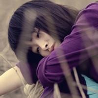 紫色衣服男生头像图片_WWW.WHOISQQ.COM