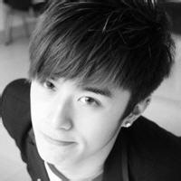 q友黑白男生头像图片_WWW.WHOISQQ.COM