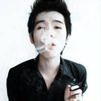 q友黑白男生头像图片_WWW.WHOISQQ.COM