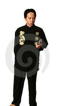 穿背带裤的男生头像图片_WWW.WHOISQQ.COM