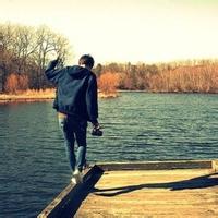 城市男生头像图片_WWW.WHOISQQ.COM
