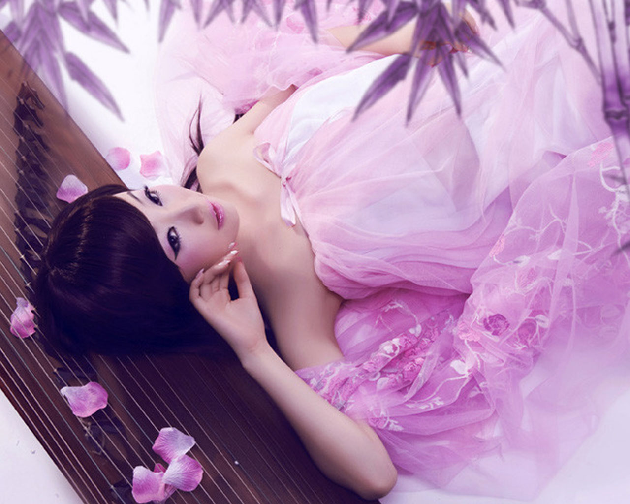 帶凤qq网名 女生_WWW.WHOISQQ.COM