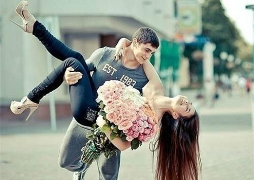 qq网名女生孤独伤感_WWW.WHOISQQ.COM